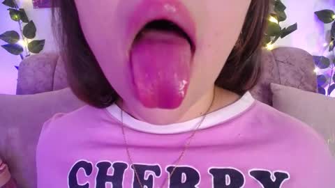 Snapshot of chaarlotte_1 chatting on 01.31.26 charlotte online show from 01.31.26