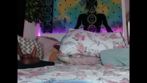 Snapshot of chaneel_ chatting on 01.12.25 Chanel M. online show from 01.12.25