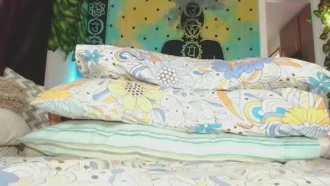 Snapshot of chaneel_ chatting on 11.15.25 Chanel M. online show from 11.15.25