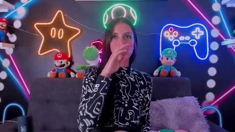 Snapshot of chaneladamss_ chatting on 02.27.25 C H A N E L online show from 02.27.25