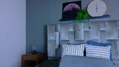 Snapshot of chaneladamss_ chatting on 09.15.25 C H A N E L online show from 09.15.25