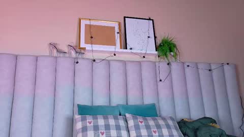 Snapshot of chaneladamss_ chatting on 10.07.25 C H A N E L online show from 10.07.25