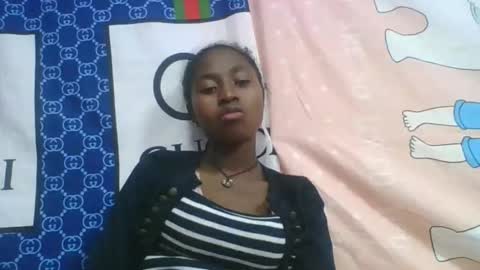 Snapshot of chantale483461 chatting on 03.13.26 chantale483461 online show from 03.13.26