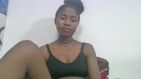 Snapshot of chantale483461 chatting on 03.24.26 chantale483461 online show from 03.24.26