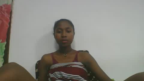 Snapshot of chantale483461 chatting on 03.27.26 chantale483461 online show from 03.27.26