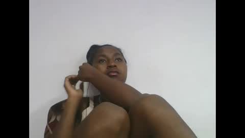 Snapshot of chantale483461 chatting on 04.12.26 chantale483461 online show from 04.12.26