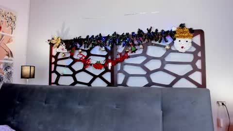 Snapshot of chantall_smith chatting on 12.13.24 online show from 12.13.24