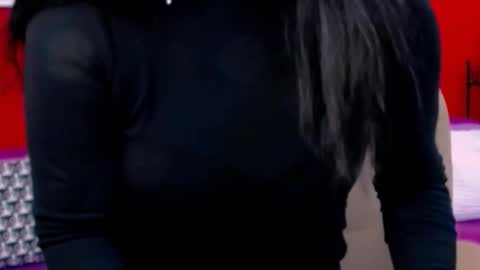 The Queen online show from 10.19.25