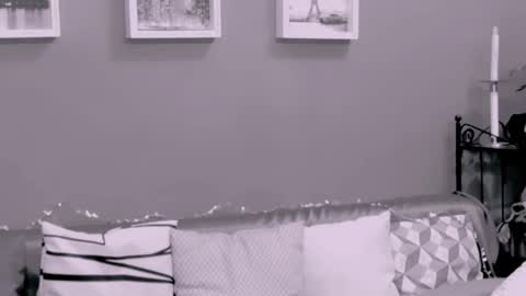 The Queen online show from 10.26.25