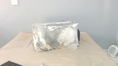 chantel87_ online show from 10.23.25