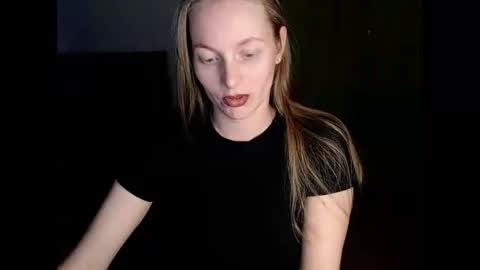 Snapshot of chanti_lovee chatting on 02.28.25 We Vibe Device that vibrates at the sound of Tips and makes me wet. vibe lush edging daddy lovense online show from 02.28.25