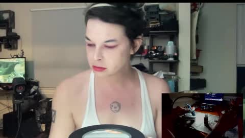 Snapshot of chapelwaste chatting on 09.29.25 Chapel Waste online show from 09.29.25