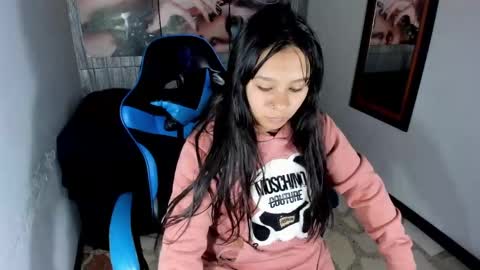 charis 2 online show from 10.26.25