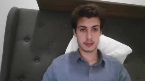 Snapshot of charismaticcharm chatting on 01.06.25 charismaticcharm online show from 01.06.25