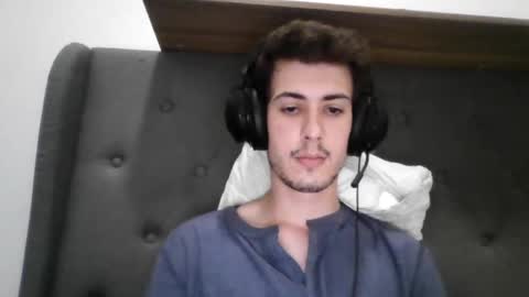 Snapshot of charismaticcharm chatting on 01.11.25 charismaticcharm online show from 01.11.25