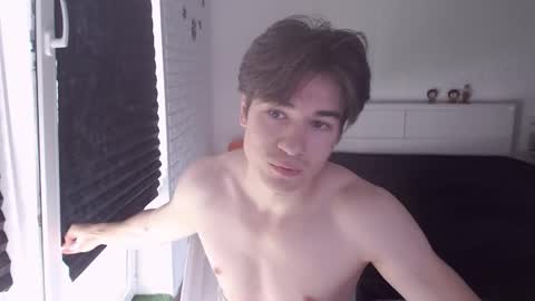 Snapshot of charleshanson69 chatting on 09.18.25 charleshanson69 online show from 09.18.25