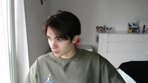 Snapshot of charleshanson69 chatting on 10.01.25 charleshanson69 online show from 10.01.25