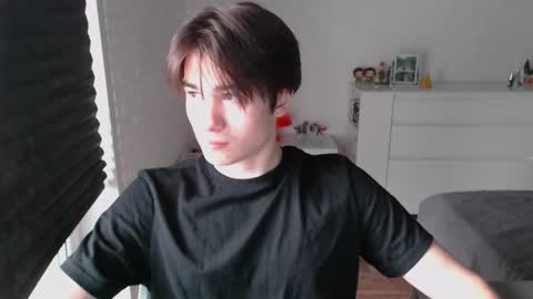 Snapshot of charleshanson69 chatting on 10.09.25 charleshanson69 online show from 10.09.25