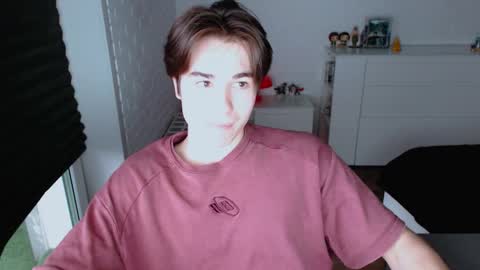 Snapshot of charleshanson69 chatting on 10.14.25 charleshanson69 online show from 10.14.25