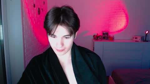 Snapshot of charleshanson69 chatting on 02.28.26 charleshanson69 online show from 02.28.26