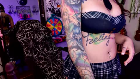 Charlette Webb online show from 01.22.25