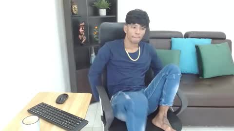 Snapshot of charlie_oconnor chatting on 01.14.25 Charlie oconnor online show from 01.14.25