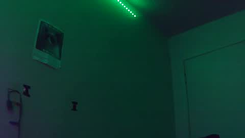 char sexiness online show from 11.17.25