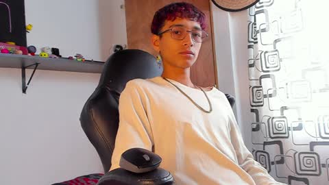 Snapshot of charlieerusso chatting on 12.10.24 Charles Russo online show from 12.10.24