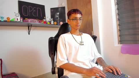 Snapshot of charlieerusso chatting on 12.24.24 Charles Russo online show from 12.24.24