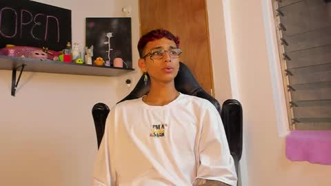 Snapshot of charlieerusso chatting on 12.24.24 Charles Russo online show from 12.24.24