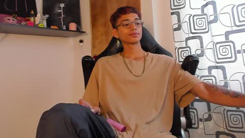 Snapshot of charlieerusso chatting on 12.28.24 Charles Russo online show from 12.28.24