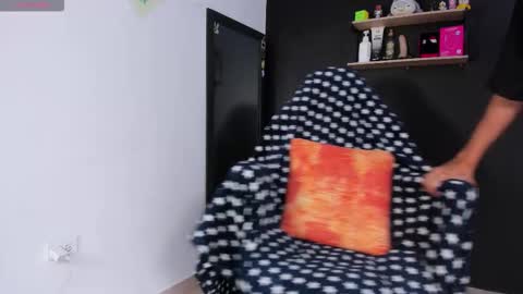 Snapshot of charlieerusso chatting on 02.08.26 Charles Russo online show from 02.08.26