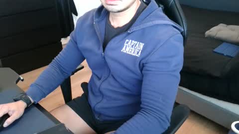 charliekkw online show from 12.14.25