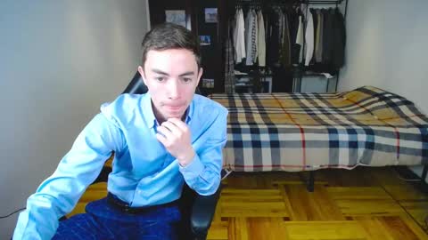 Snapshot of charlieseyer chatting on 02.12.25 carlos reyes online show from 02.12.25