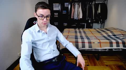 Snapshot of charlieseyer chatting on 02.20.25 carlos reyes online show from 02.20.25