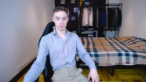 Snapshot of charlieseyer chatting on 03.10.25 carlos reyes online show from 03.10.25