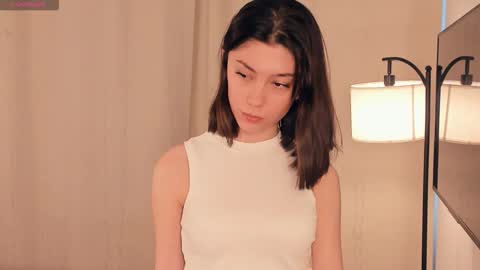 Snapshot of charlinepiker chatting on 01.09.26 Yumi online show from 01.09.26