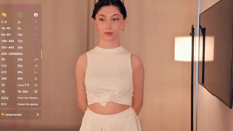 Snapshot of charlinepiker chatting on 01.11.26 Yumi online show from 01.11.26