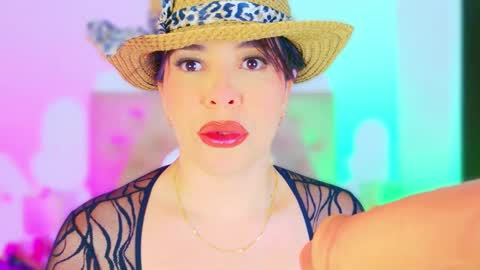 Snapshot of charlootteevans chatting on 10.26.25 Charloott Evans online show from 10.26.25