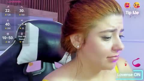 Snapshot of charlotee_rouse chatting on 10.21.25 CHARLOTEE online show from 10.21.25