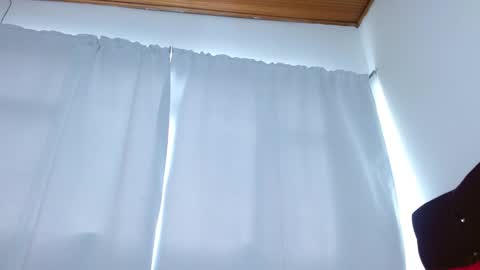 charlothe_wright online show from 10.17.25