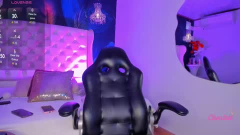 Snapshot of charlott_188 chatting on 02.04.26 Charlott online show from 02.04.26