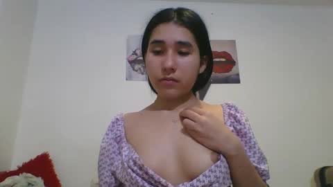 karinaa independent model online show from 02.28.25
