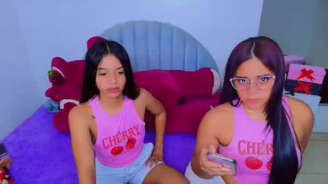 Snapshot of charlotte_0309 chatting on 10.05.25 charlotte online show from 10.05.25