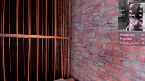 Snapshot of charlotte_brown_1 chatting on 01.10.25 CHARLOTTE BROWN online show from 01.10.25