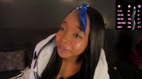 Snapshot of charlotte_brown_1 chatting on 09.11.25 CHARLOTTE BROWN online show from 09.11.25