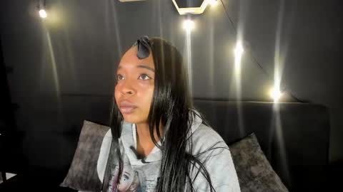 Snapshot of charlotte_brown_1 chatting on 09.15.25 CHARLOTTE BROWN online show from 09.15.25