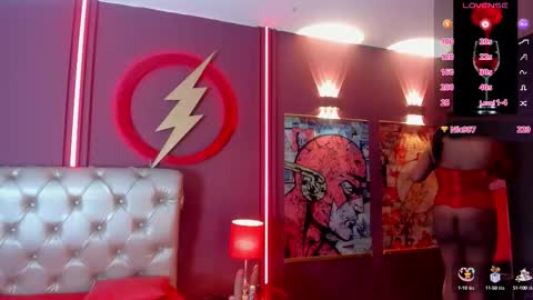 Snapshot of charlotte_brown_1 chatting on 10.10.25 CHARLOTTE BROWN online show from 10.10.25