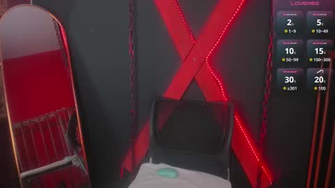 Snapshot of charlotte_brown_1 chatting on 11.04.25 CHARLOTTE BROWN online show from 11.04.25