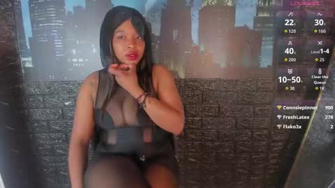 Snapshot of charlotte_brown_1 chatting on 11.08.25 CHARLOTTE BROWN online show from 11.08.25